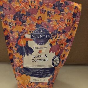 Scentsy Kukui & Coconut Soak with Orange and Purple Design